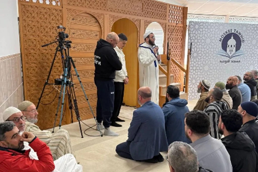 Glory-vechter Andre Santos bekeert zich tot de islam
