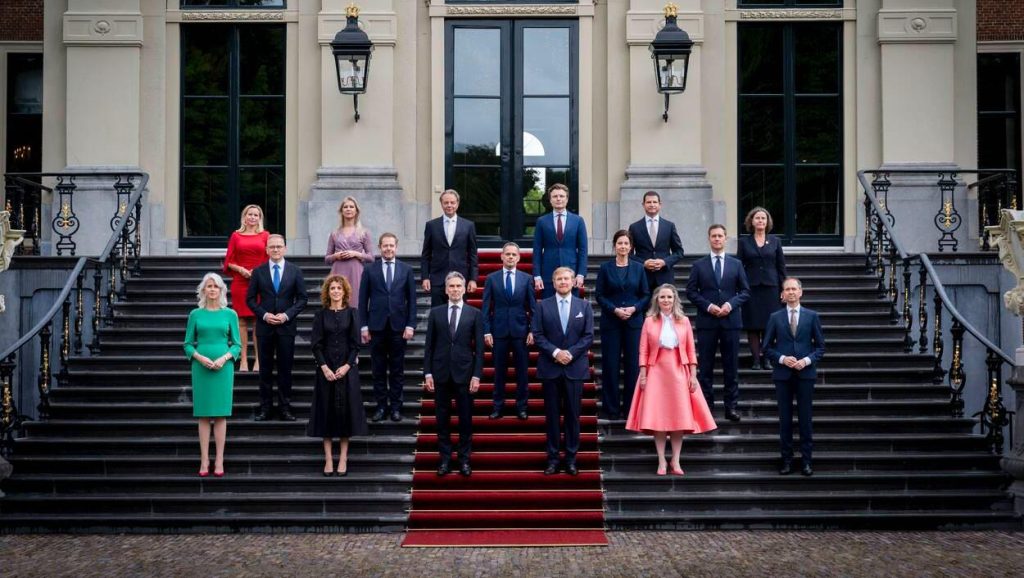Wilders laat kabinet vallen na asielconflict