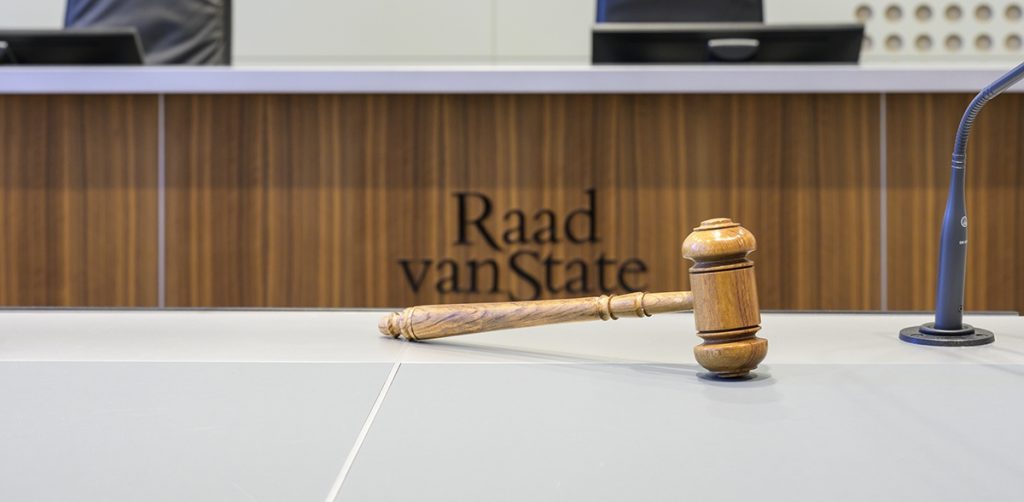 Raad van State: Verbod op versterkte gebedsoproepen strijdig met grondwet