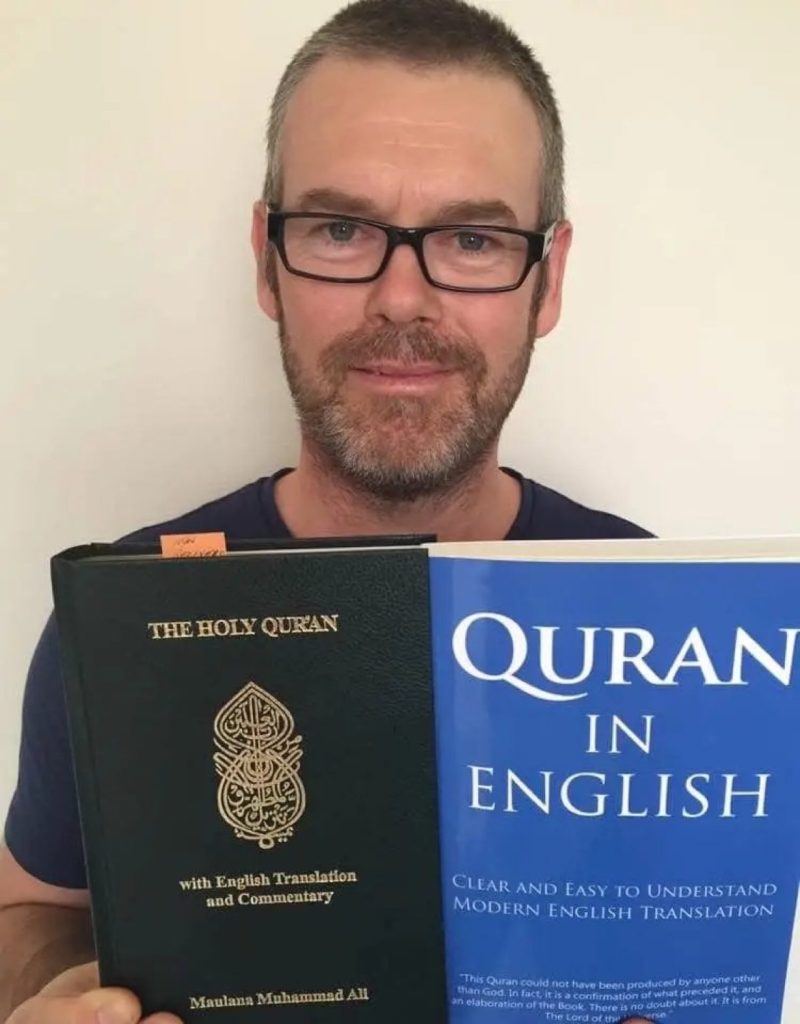 Australische journalist Robert Martin treedt toe tot de islam