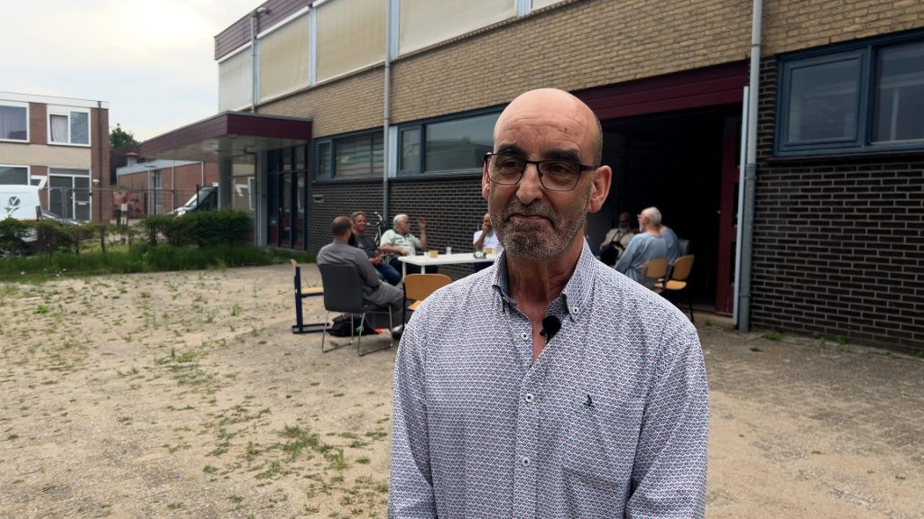 Na veertien jaar zoeken koopt islamitisch centrum eigen pand, maar gemeente zegt nee